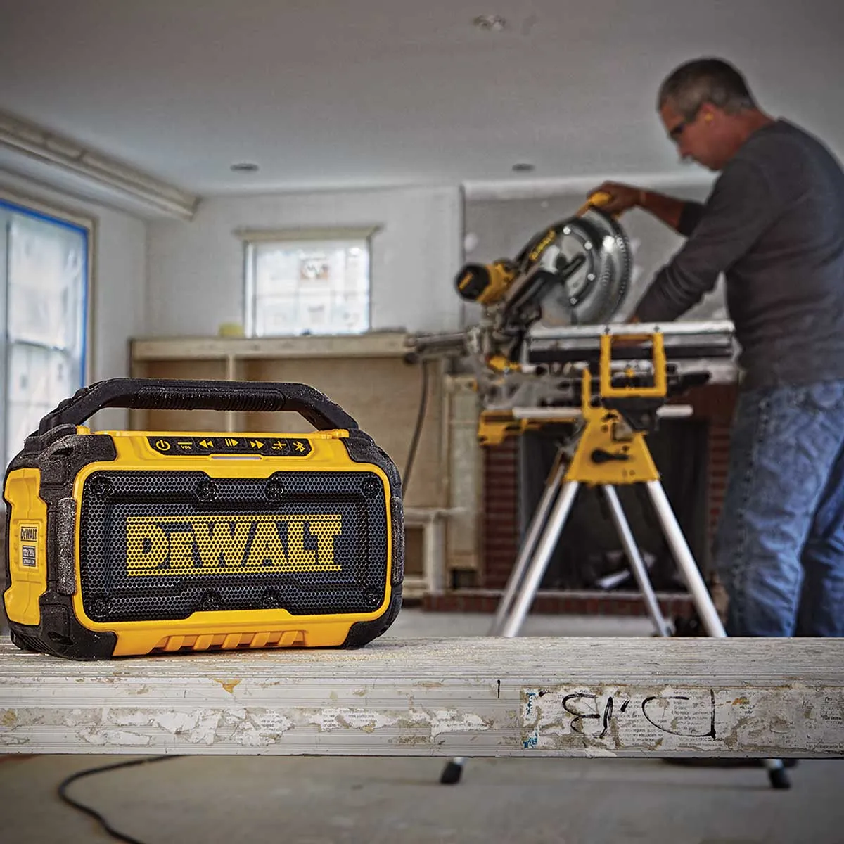 DEWALT 12V/20V MAX Jobsite Bluetooth® Speaker